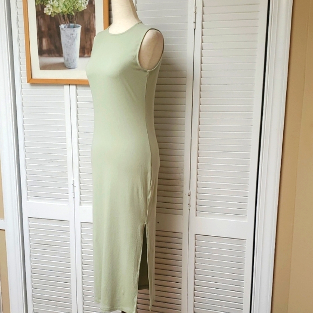 Gianni Bini Elegant Green Sleeveless Ribbed Dress Size S